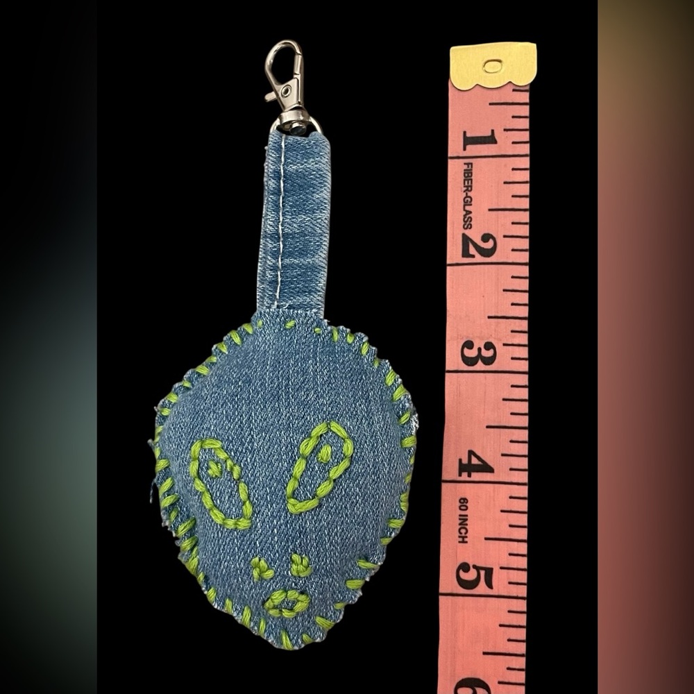 Denim Alien Keychain - Picture 2 of 5